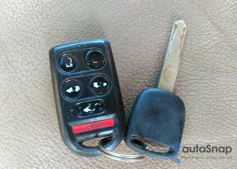 2007 Honda Odyssey Touring z USA, uszkodzony, nr VIN 5FNRL38857B064220